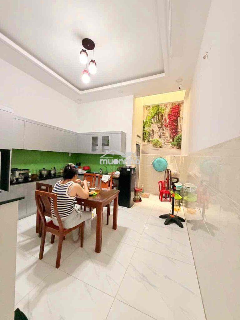 Nhà cho thuê đường hơi 3 lầu - 4