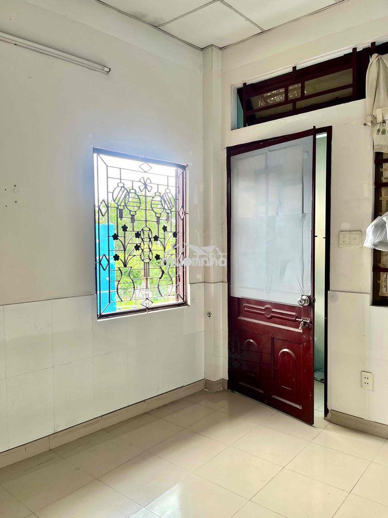 Phòng trọ gần sân bay đường bạch đằng giờ giấc tự do