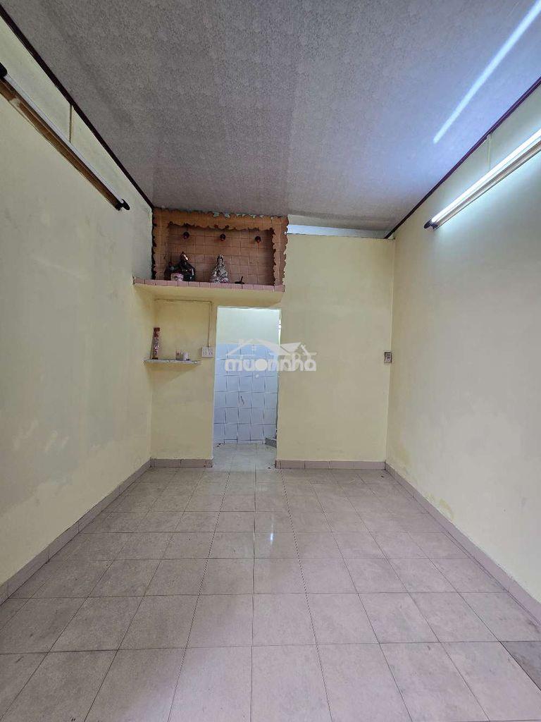 Nhà 2 lầu kiên cố giá hợp lý - 2