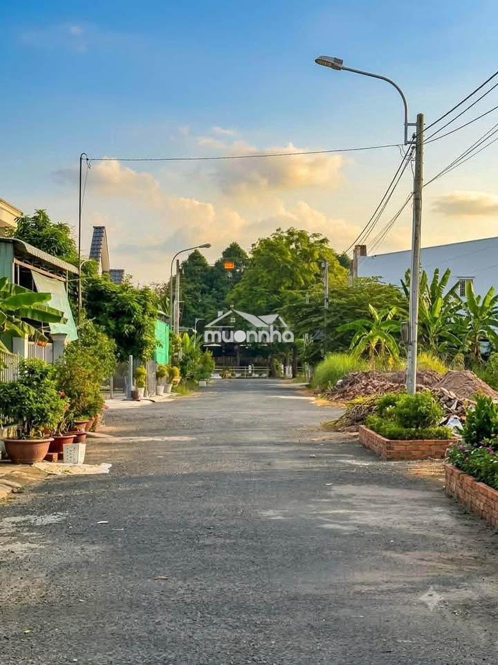 Bán dãy trọ 8 ngay kcn tây bắc, 6x34 shr, mt đường nhựa, chỉ 800 triệu