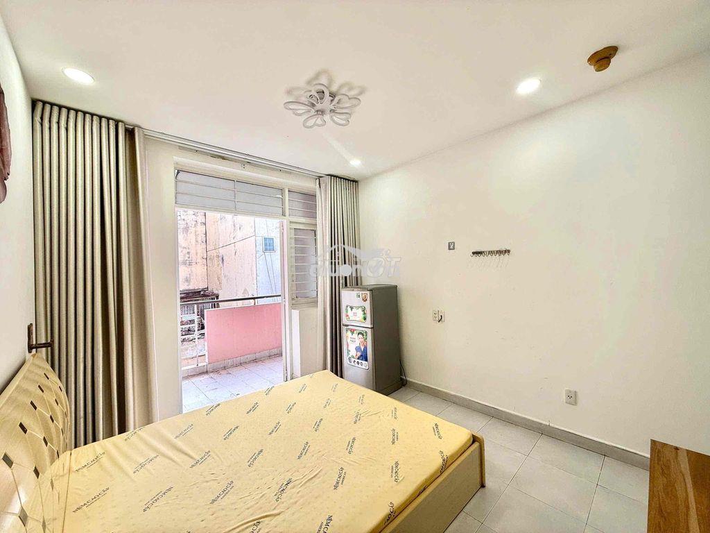 Cho thuê căn hộ ban công full nt chỉ tính điện nước gần chợ bến thành - 3