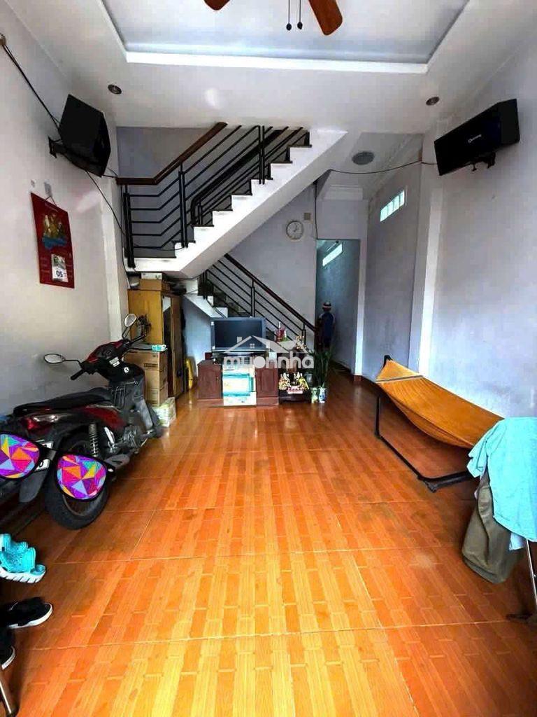 Q12!giảmcòn4tỷ 500tr căn nhà2 tầng 4*20m 3pn 2wc ta16 vô đg xehơi
