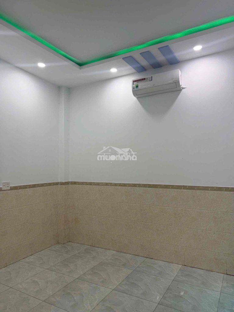 Cho thuê nhà mtnb khu tên lửa dt 5,5x16 xd 3,5 tấm . giá 19tr - 2