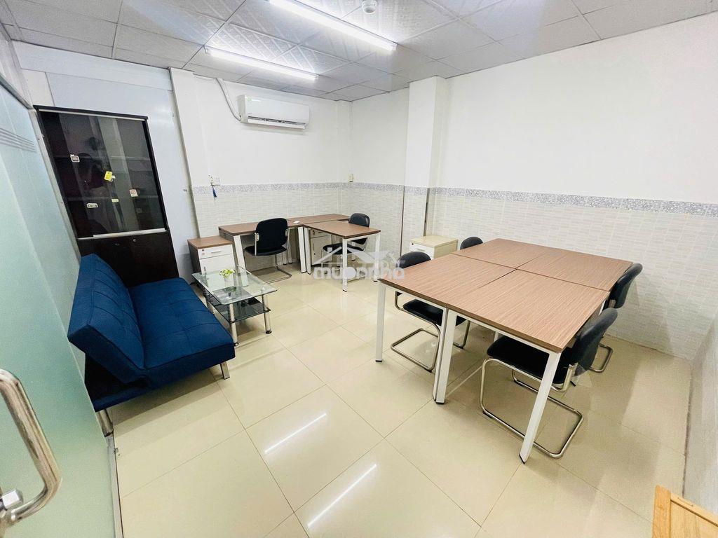 Văn phòng trọn gói 8-10 người quận 1 với sẵn nội thất - 2