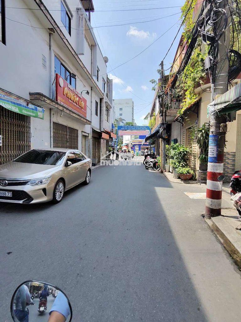 Nhà 4 tầng vị trí đẹp ngay chợ hoàng hoa thám, khu k300, bàu cát