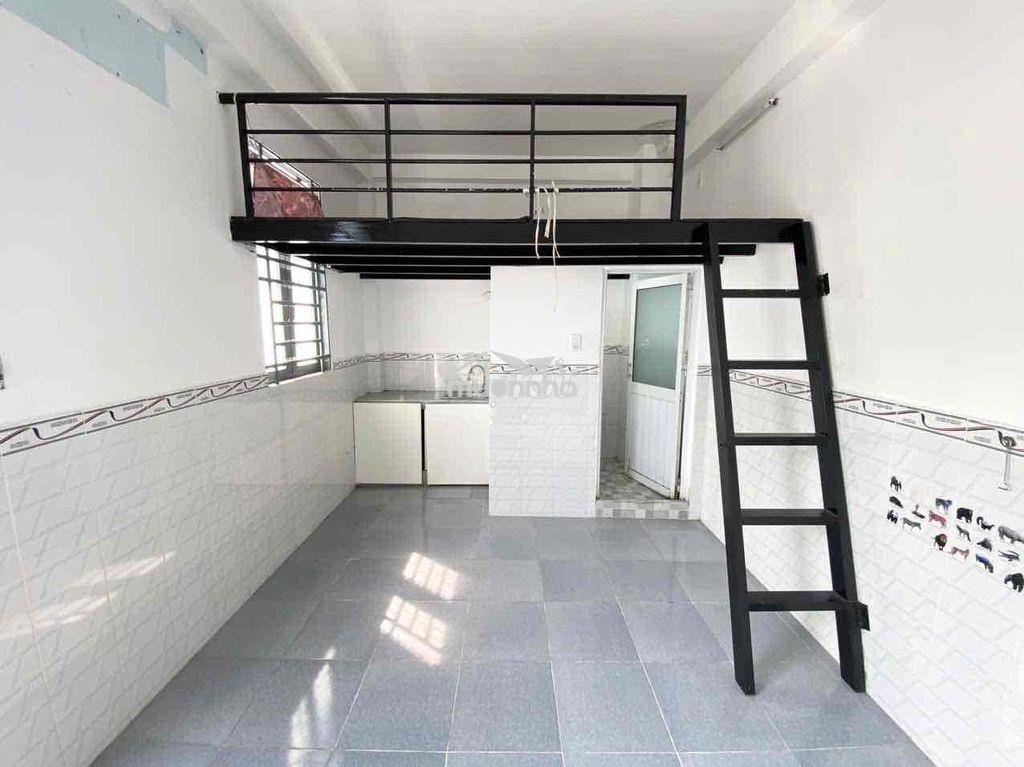 Cho thuê phòng gác máy lạnh, cửa sổ thoáng_ngay dương quảng hàm - 3