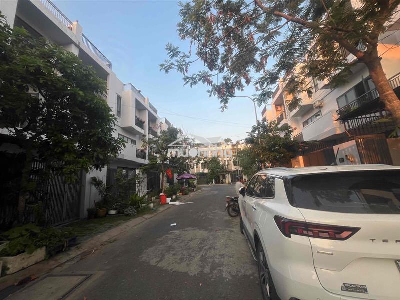 Nhà phố liền kề kdc lập phúc.giá 6.8 tỷ.xã nhà bè.