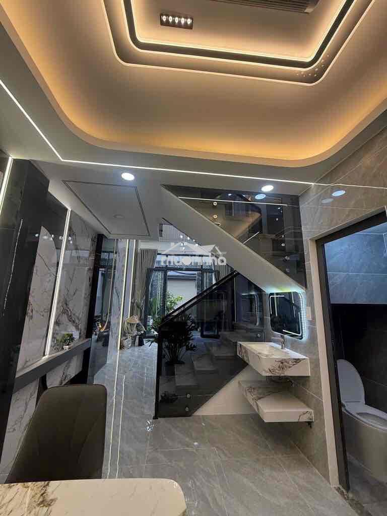 Nhà đẹp gpxd 6 tầng không lộ giới 83m2 • 4x22 hướng nam