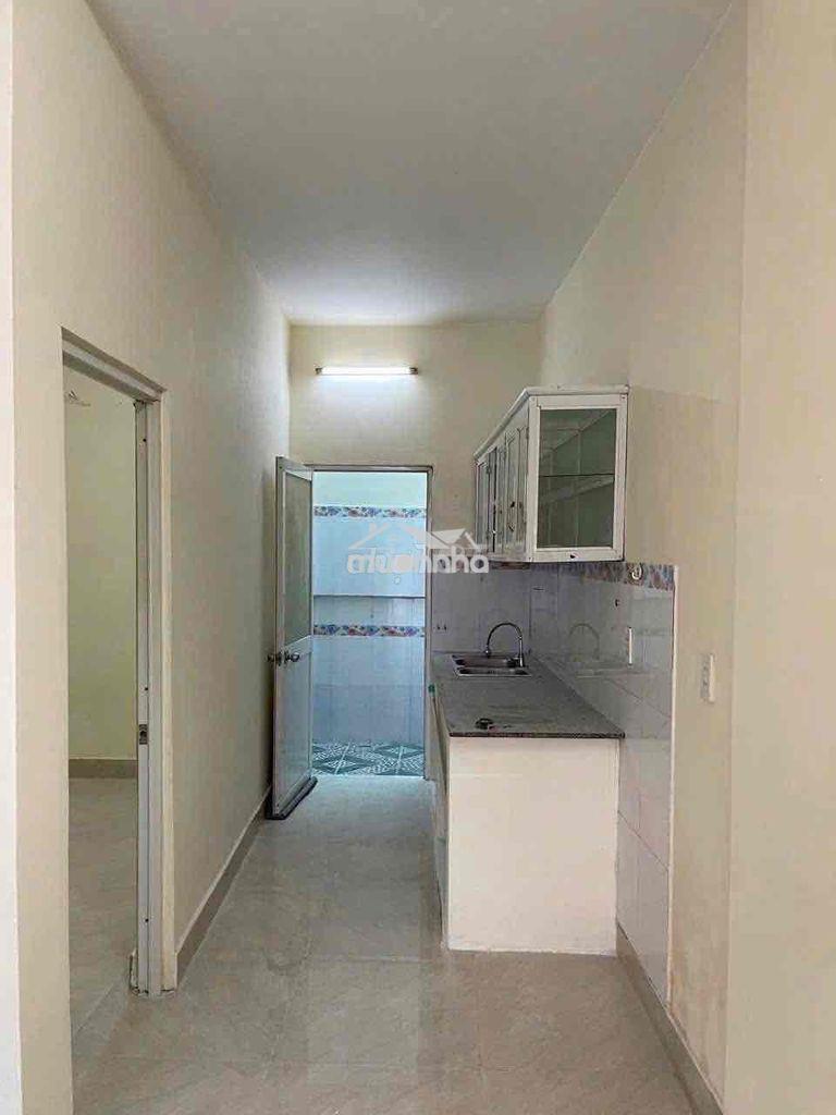 Cho thuê hẻm luỹ bán bích 4.5x10 - lững 8tr - 2