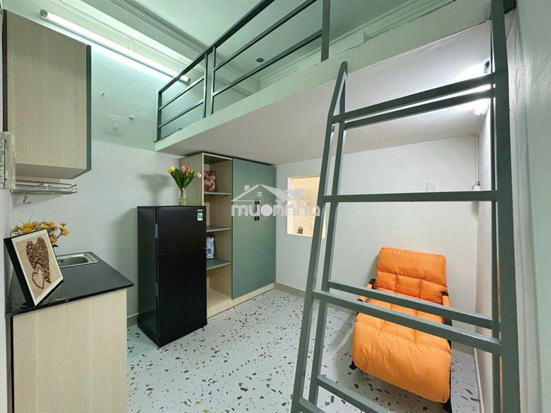 Duplex đầy đủ nội thất ngay trung tâm q1