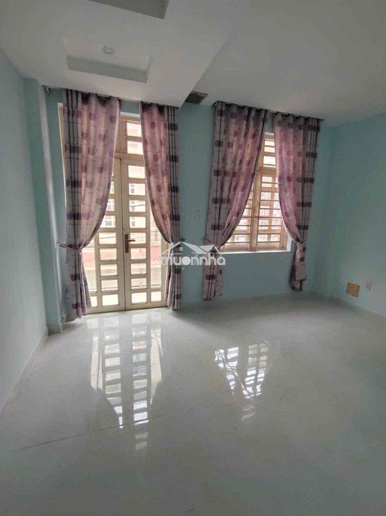 Nhà mới sơn sửa 2lầu 4pn đường oto kdc hồng long - quốc lộ 13 thủ đức - 4
