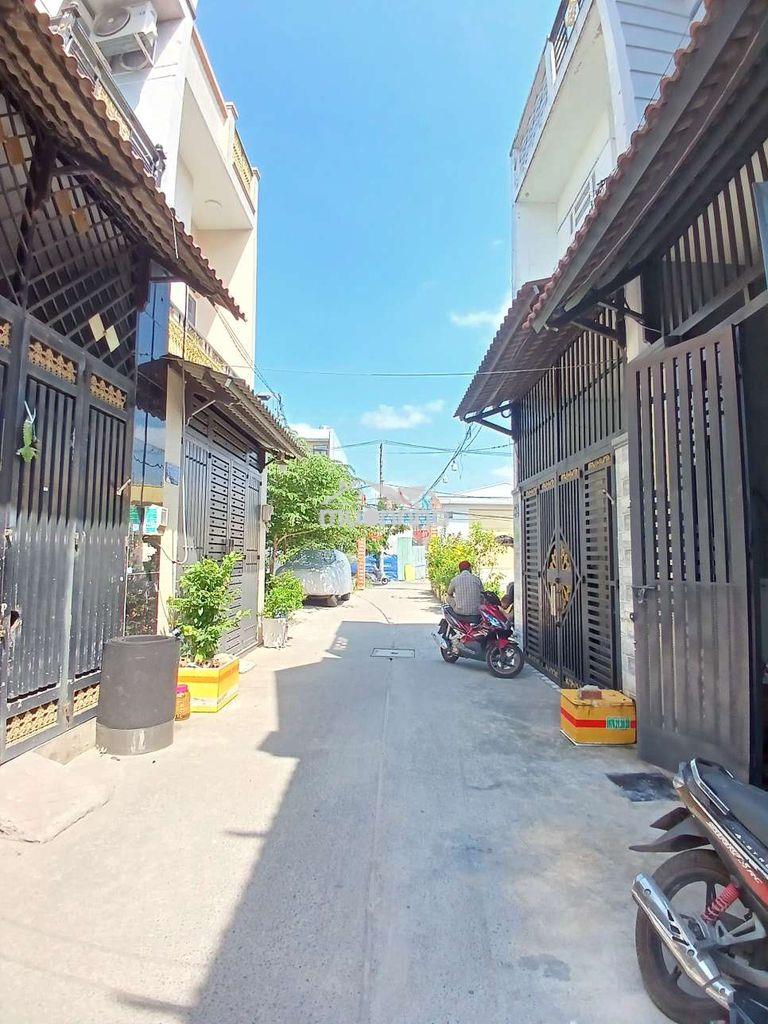 Bán nhà đường 1c kế bên 1a vào 50m dt: 4*14,5m 1 lầu 3pn 2w đường 5m - 3