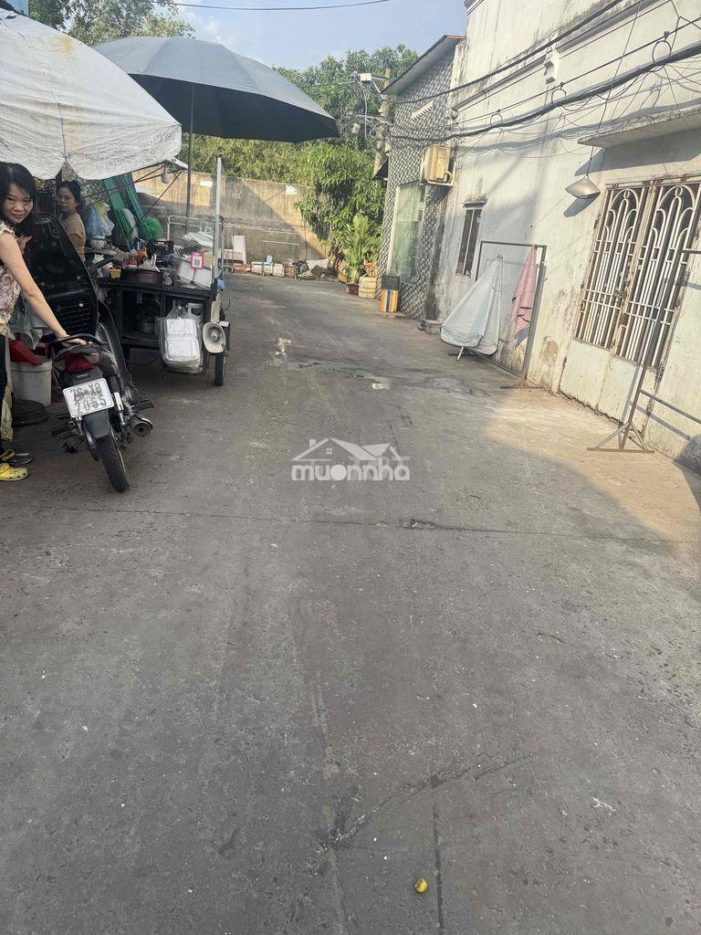 Nhà thuê hẻm 825/ trường chinh f tây thạnh kế cây xăng hiệp quế  dt 4x - 4