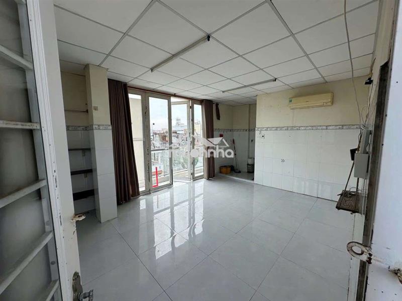 Cho thuê phòng siêu đẹp có cửa sổ có ban công