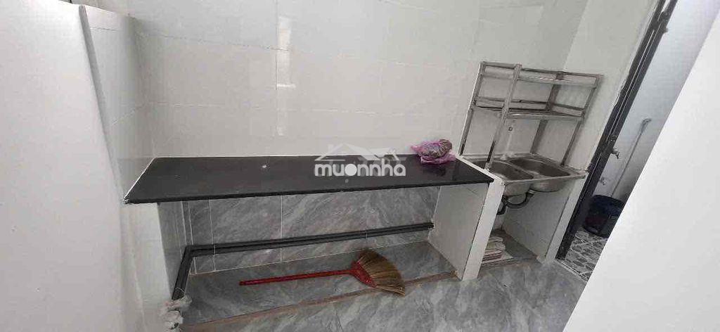Nhà mới, hẻm nhỏ ta08 , cách lê thị riêng 300m - 4