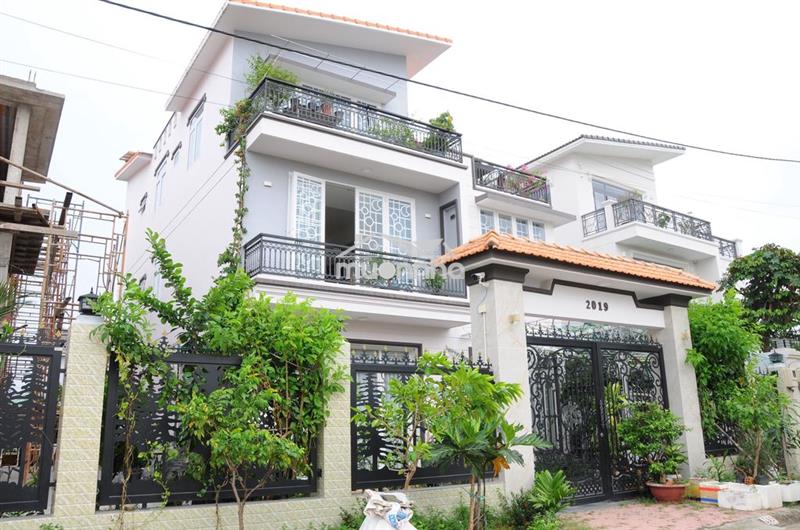 Phòng vip (ở ghép 3 người) cách đh tài chính - marketing 800m, fpt 3km