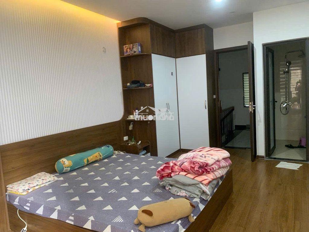 .Cho thuê vp phố  đội cấn,ba đình,hà nội,dt 50m2,giá 8tr/tháng - 2