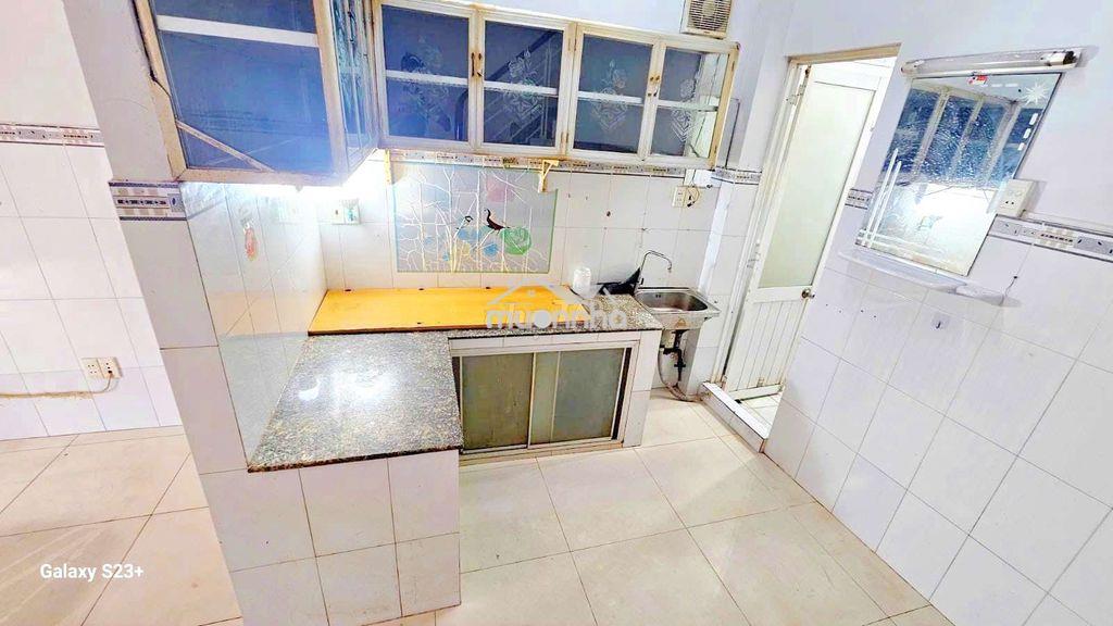 Cho thuê nhà hẻm xe hơi 8m âu dương lân p3 q8 1 trệt 3 lầu – giá 12 tr - 3