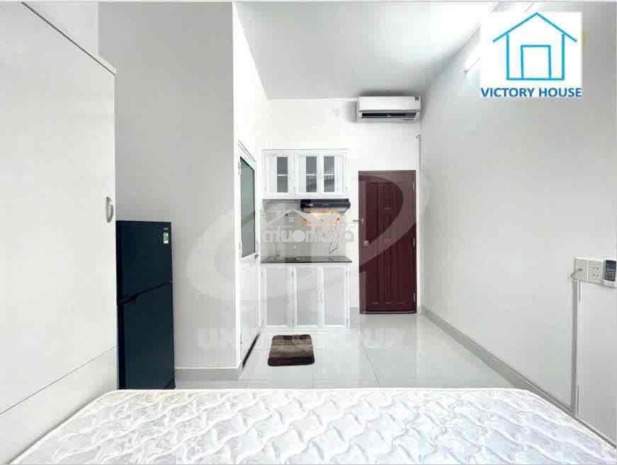Cho thuê studio cửa sổ trời full nội thất ngay trung tâm quận 1 - 4