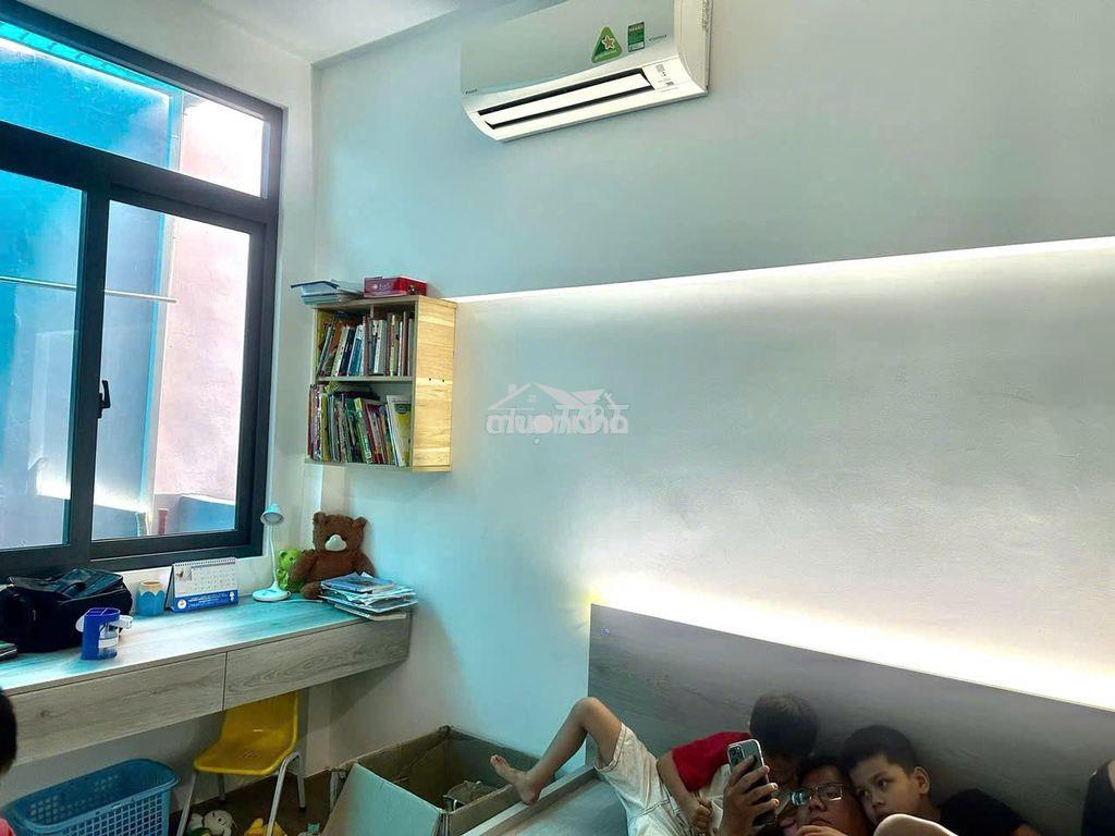 Nhà đẹp cmt8 q.10- tuyến metro 2- hẻm 3m5, đất nở hậu- full nội thất - 3