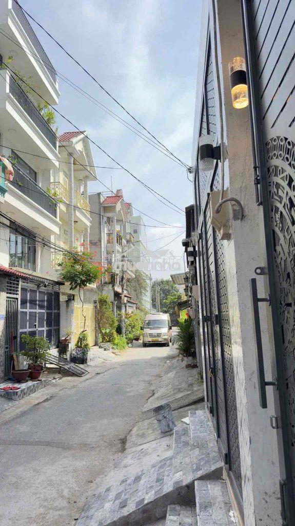 Nhà phố hiện đại đường thông 6m 67 đào tông nguyên - khu dân trí cao - 2