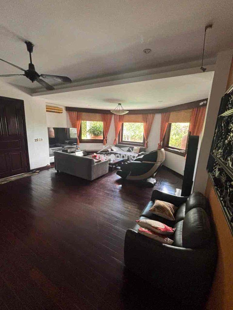 Siêu phẩm-villa sân vườn 1000m2,gần vạn phúc city,6 pn,full nội thất - 4