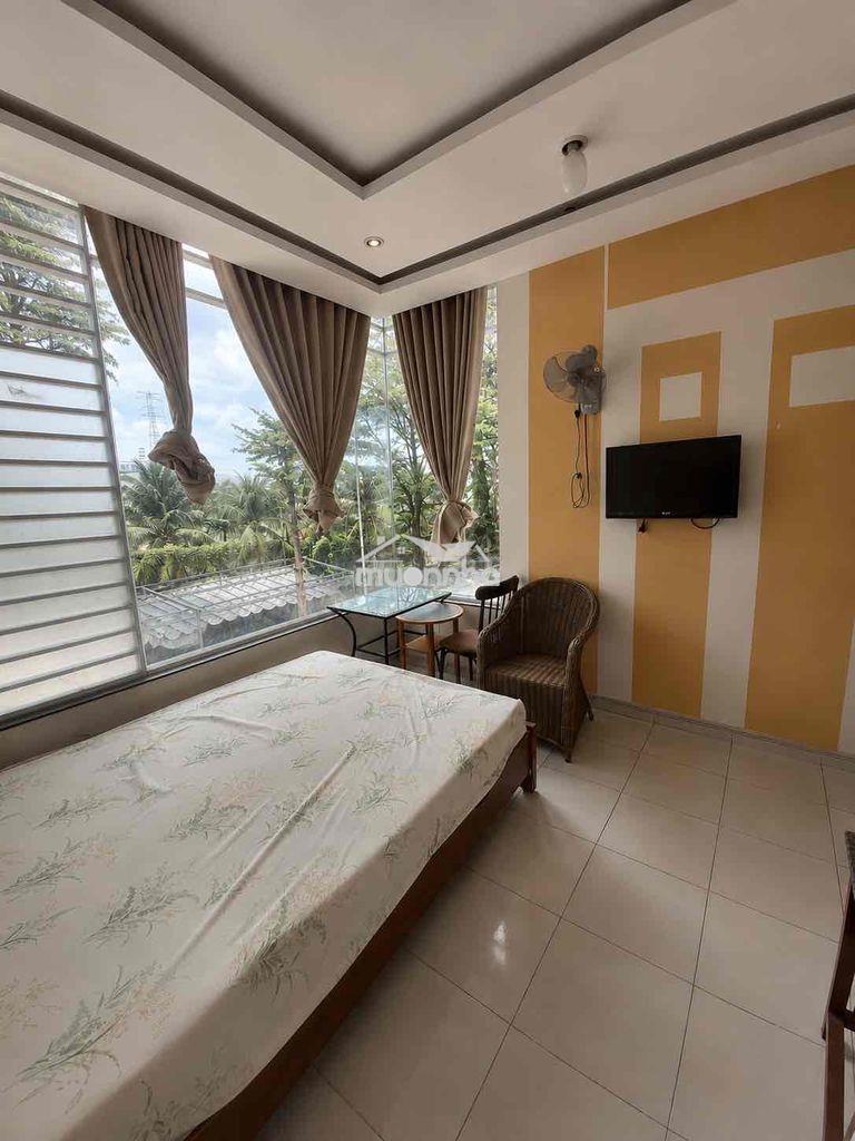 Phòng đẹp, full nội thất, cửa sổ trời lớn - 2