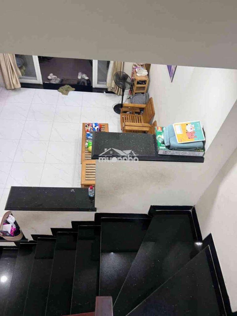 ⚡ Hàng hiếm khu chợ đầu mối ⚡
🏠 nhà 3 tầng đúc thật, 60m²
🚘 - 4