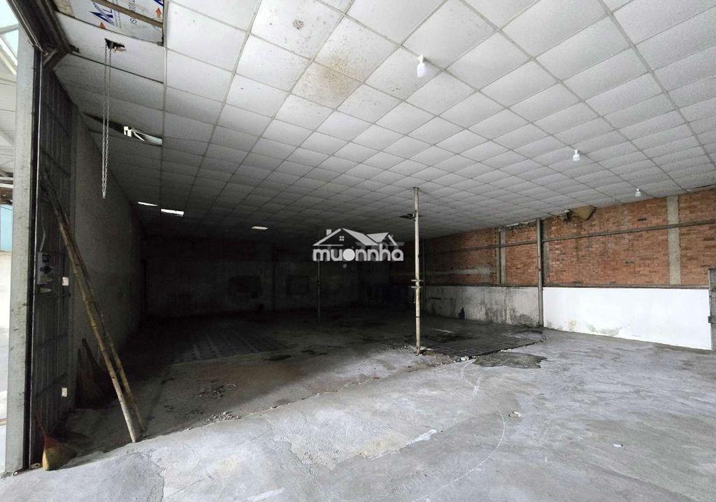 Kho,xưởng giá rẻ 450m² giá 30tr/t, ngay eon tân phú - 3