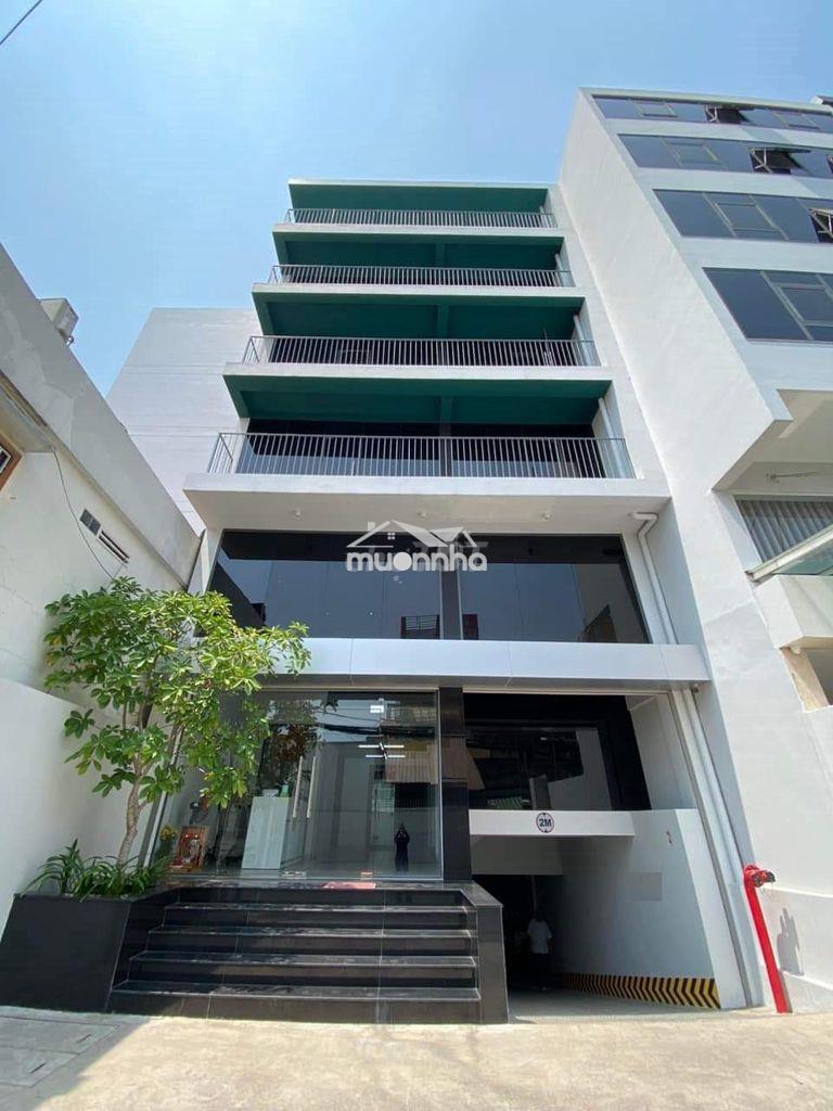 Tòa nhà mới hoàng thiện đường cách mạng thang 8, dt 9x20, hầm 6 lầu