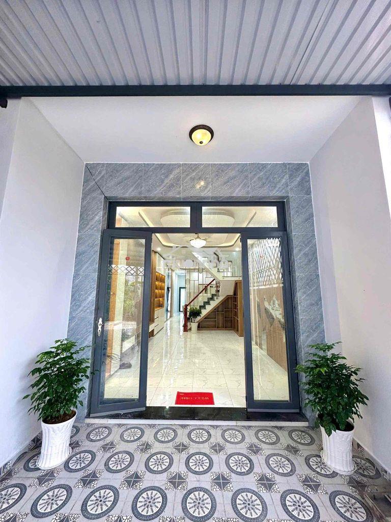 Chủ bể nợ bán nhanh nhà phố đường lớn sổ hoàn công tặng nội thất 2t490 - 4
