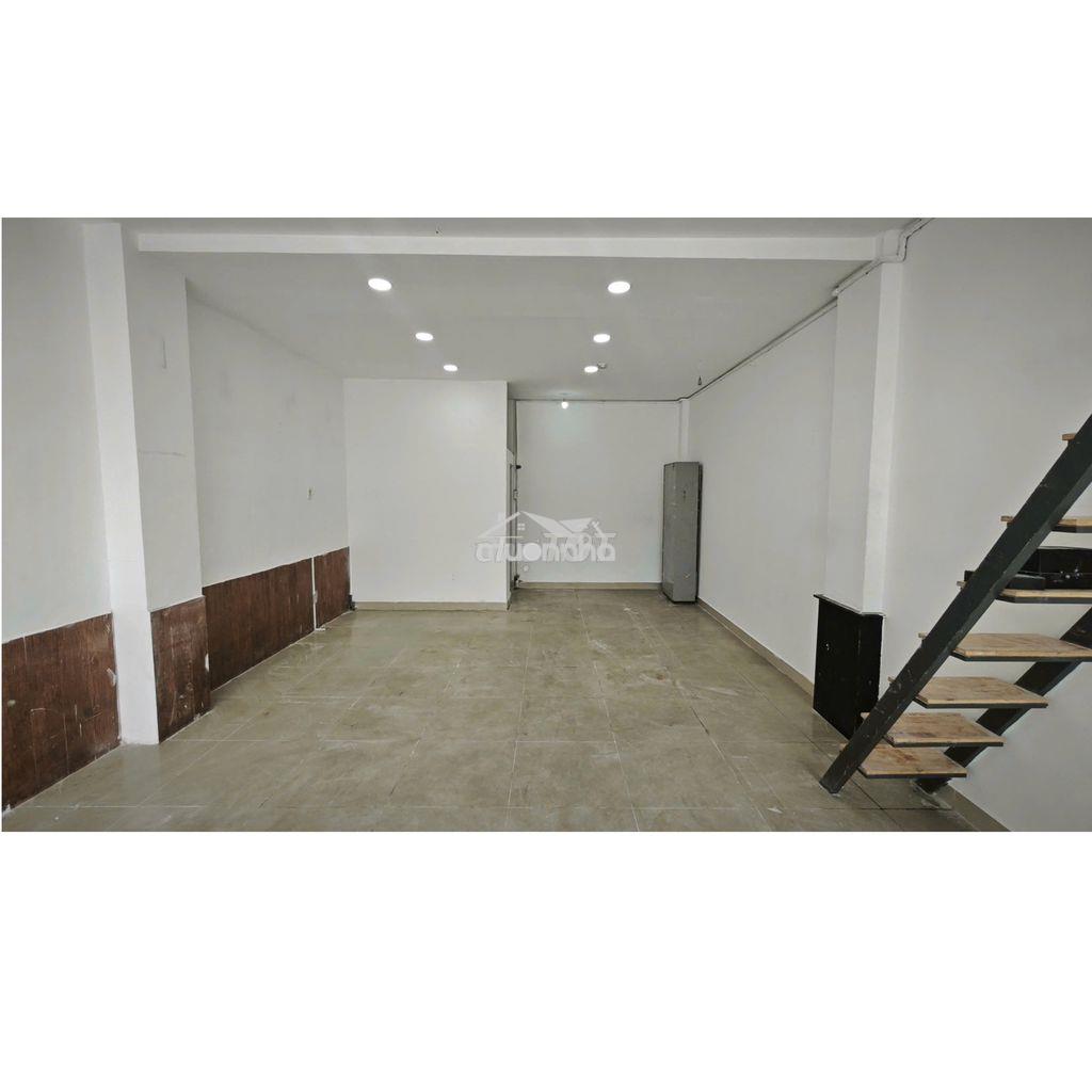 Mặt bằng kinh doanh đường gò dầu, lề rộng rãi, cửa kính, kd đa ngành - 3