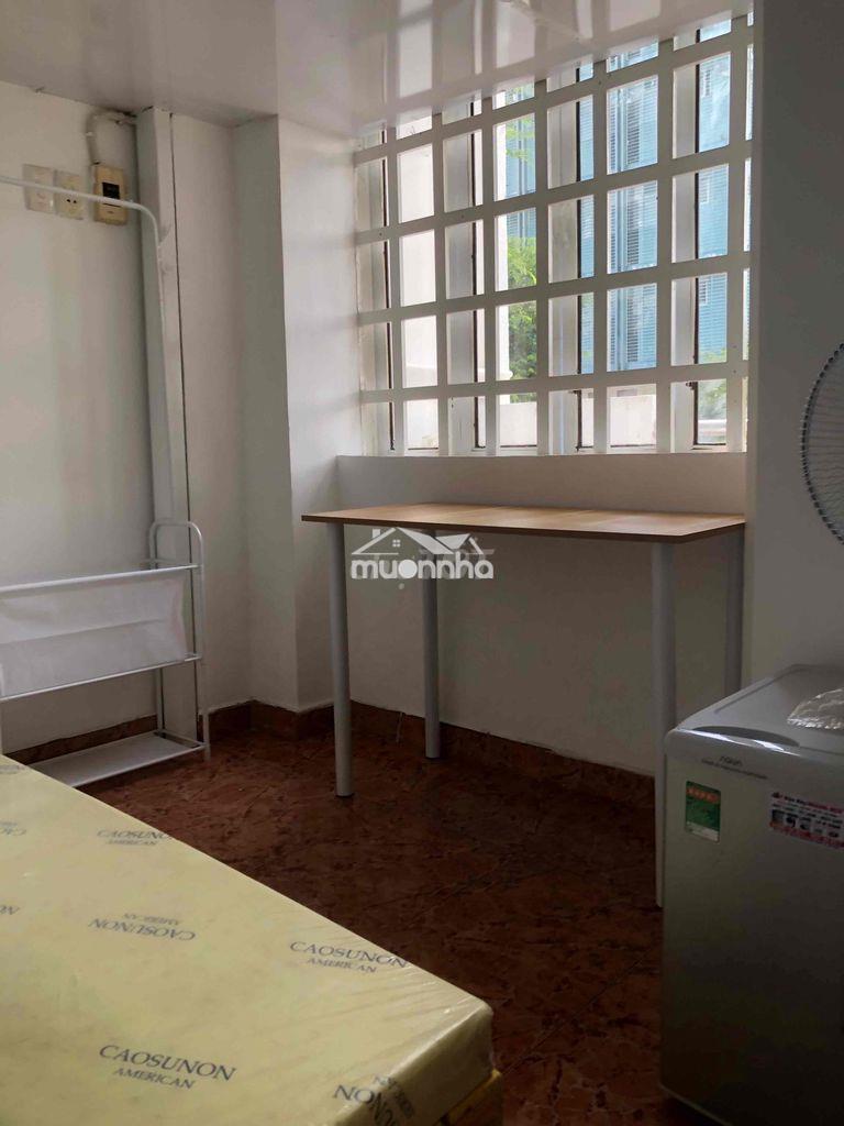 Phòng ban công, cửa sổ 5p đi bộ đến đh công thương - 4