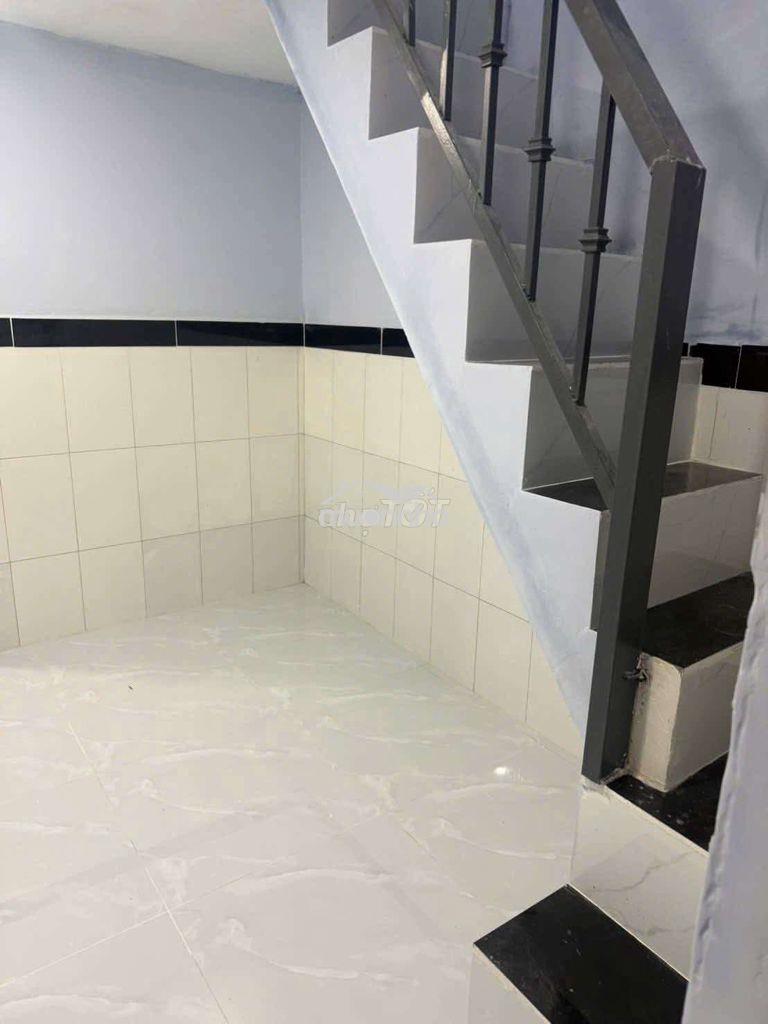 Hơn 400tr có nhà 1 lầu thới tam thôn 17 sát nguyễn ảnh thủ kế q12 - 3