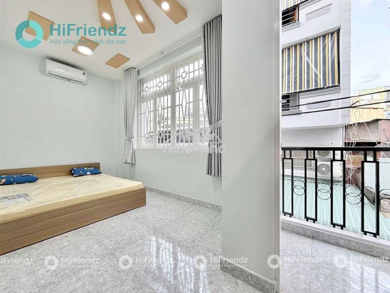 Cho thuê gần ngã tư phú nhuận-căn hộ full nt-ban công cửa sổ trời