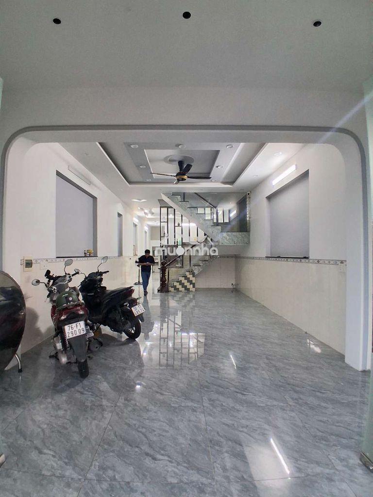 Nhà mặt tiền hòa phú, gần trường thcs và thpt nguyễn khuyến, giá 10 tr - 2