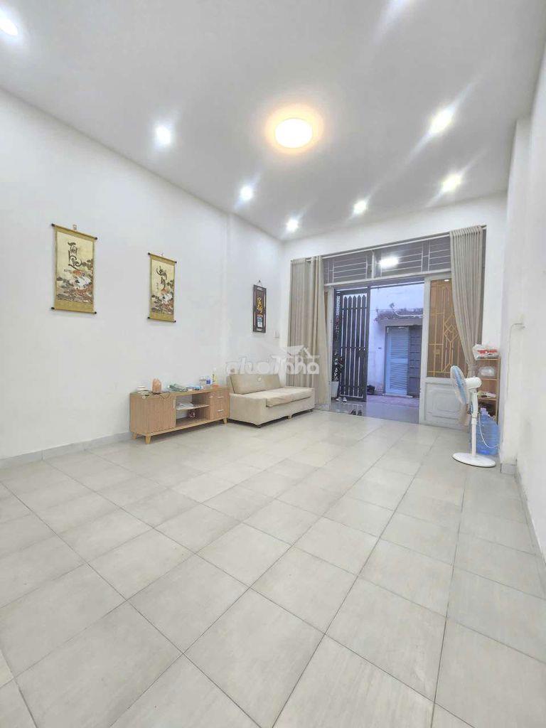 Cho thuê nhà khu sân bay,gần công viên
