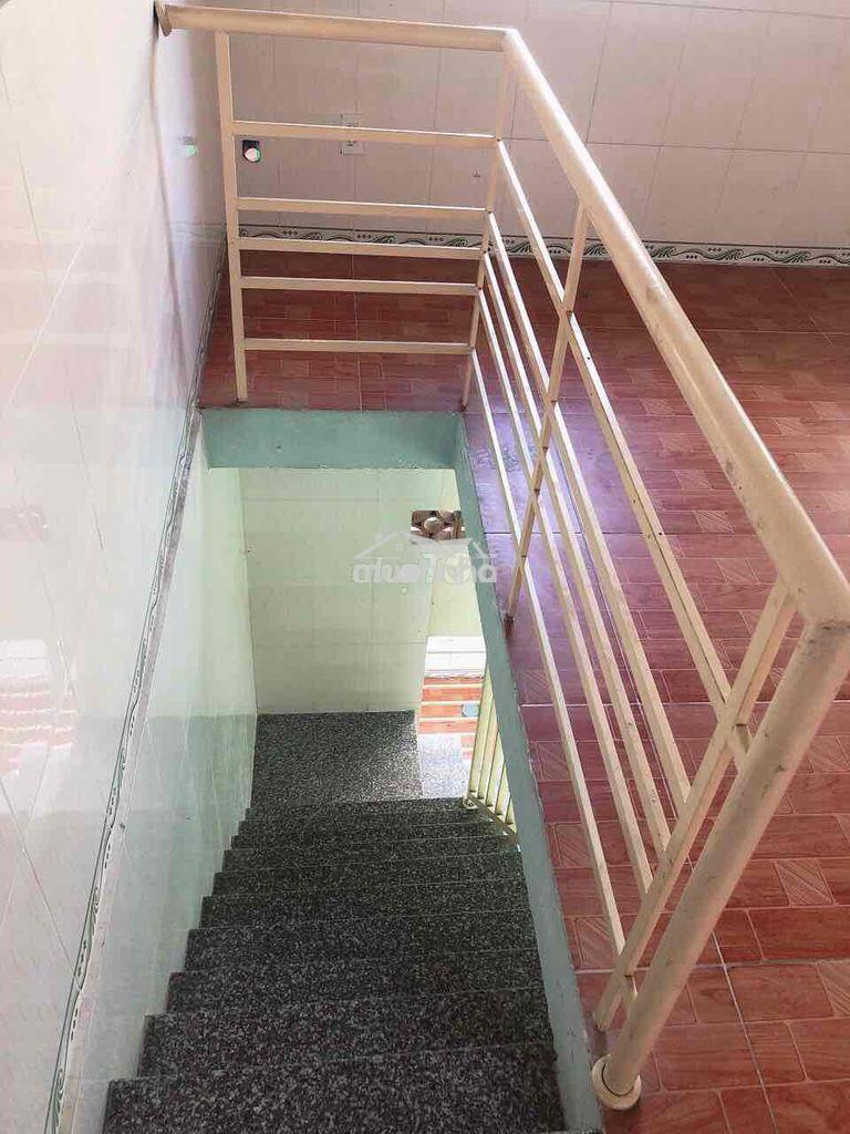 C/thuê nhà mini nguên căn hẻm ôtôcó chổ đậu xe ôtô trước nhà có nước - 2