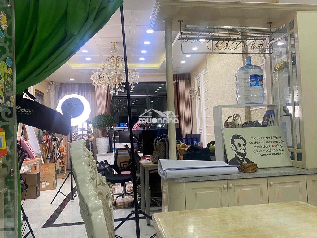 Tầng trệt làm văn phòng khu đô thị vạn phúc - 4