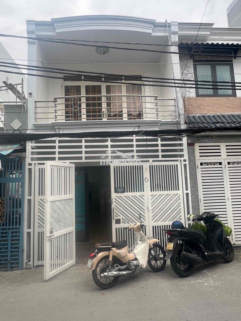 Cho thuê nhà nguyên căn hẻm o tô thị trấn nhà bè