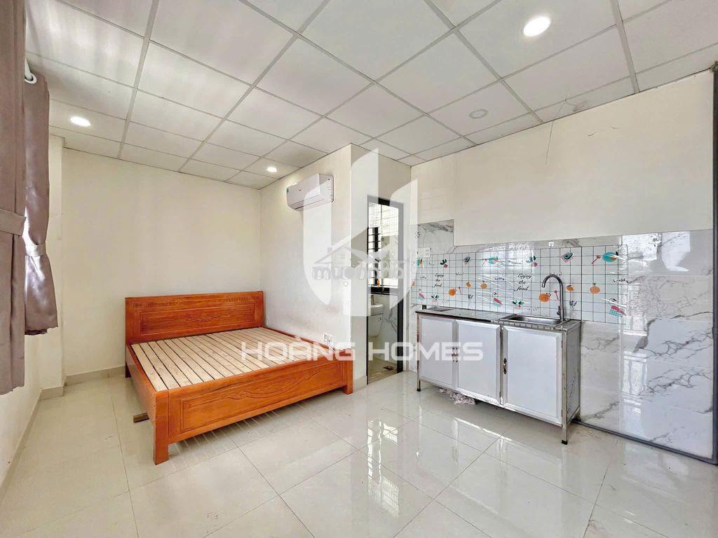 Căn studio ban công bự bành ki - thoáng mát - full nội thất - 2