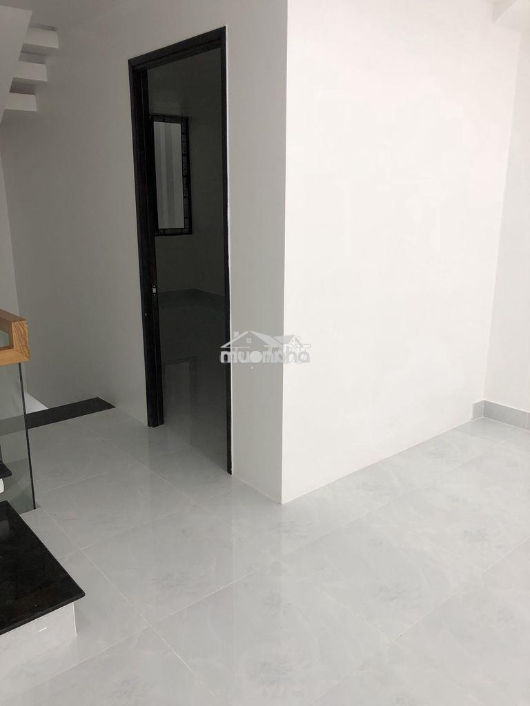 27tr -4 lầu, 5 ngủ ,3wc nhà đẹp trung tâm q3 - 4