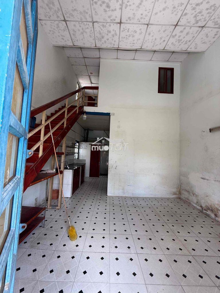 Cho thuê nhà nguyên căn gần chợ tx gần tr học luong thế vinh q12