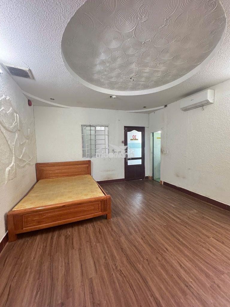 Chdv full nội thất ngay vincom thủ đức 3tr9