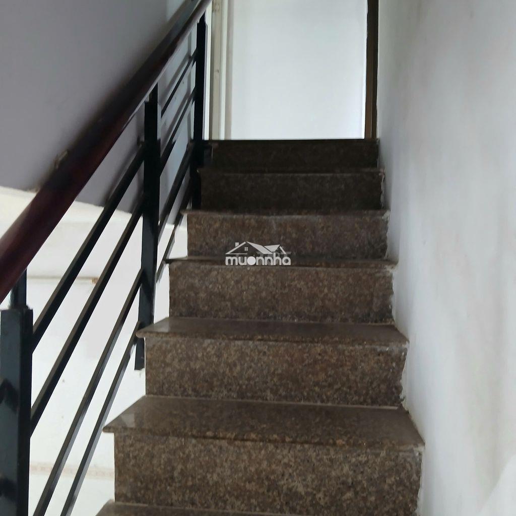 Nhà cho thê nguyên căn, hẻm xe hơi thông - 3