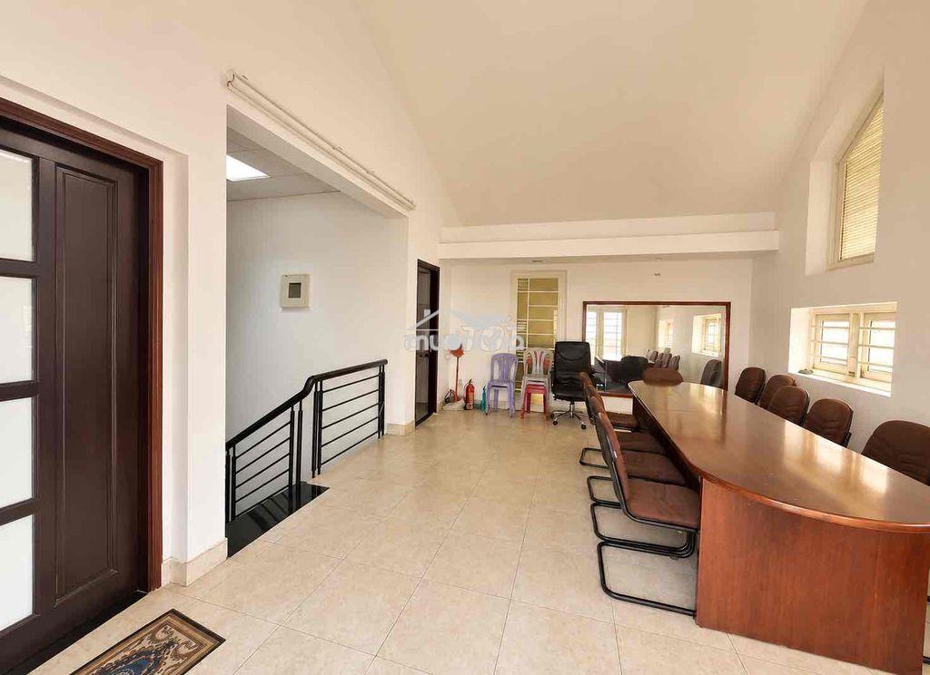Biệt thự bình lợi 200m², 5pn, sân ô tô rộng, giá 40 triệu - 4