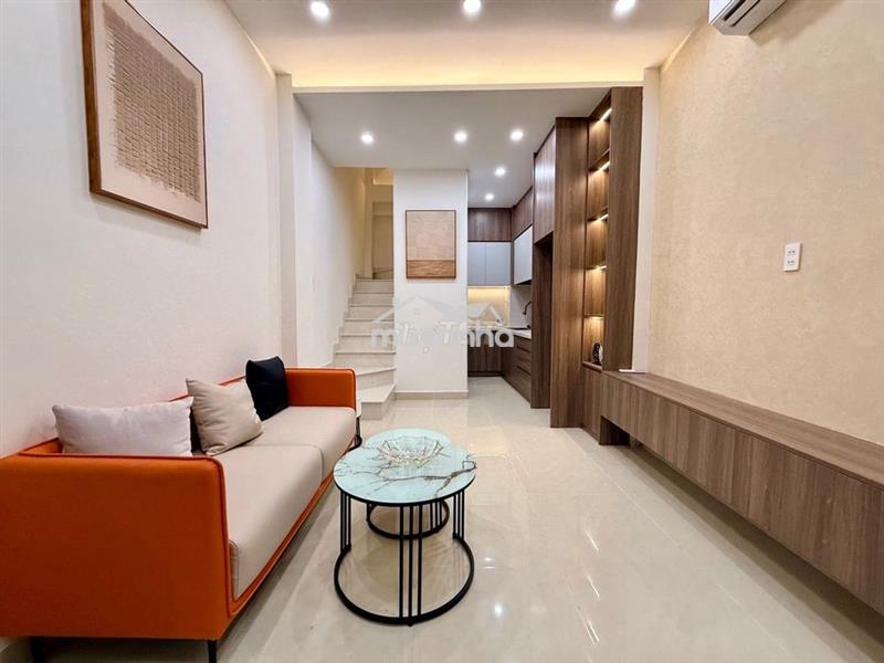 Tôn đản q4- 3 lầu - dtsd 45m2- chỉ 3 tỷ nhỉnh