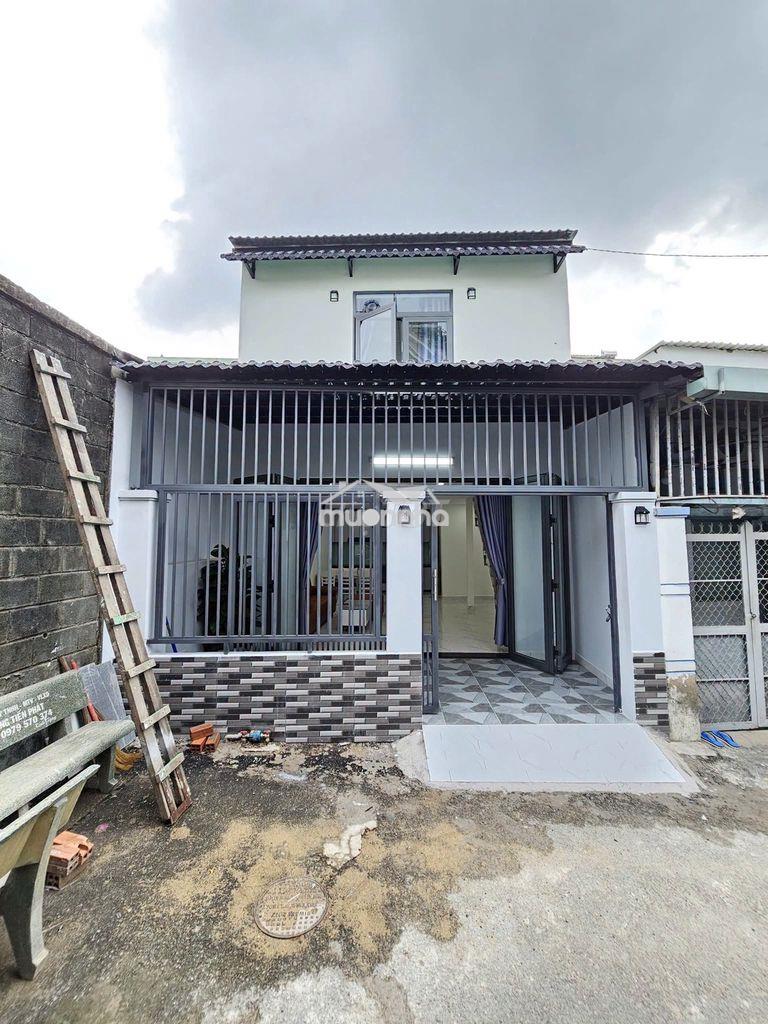 Bán nhà cấp 4 gác lửng mới đẹp gần vòng xoay an phú - thuận an