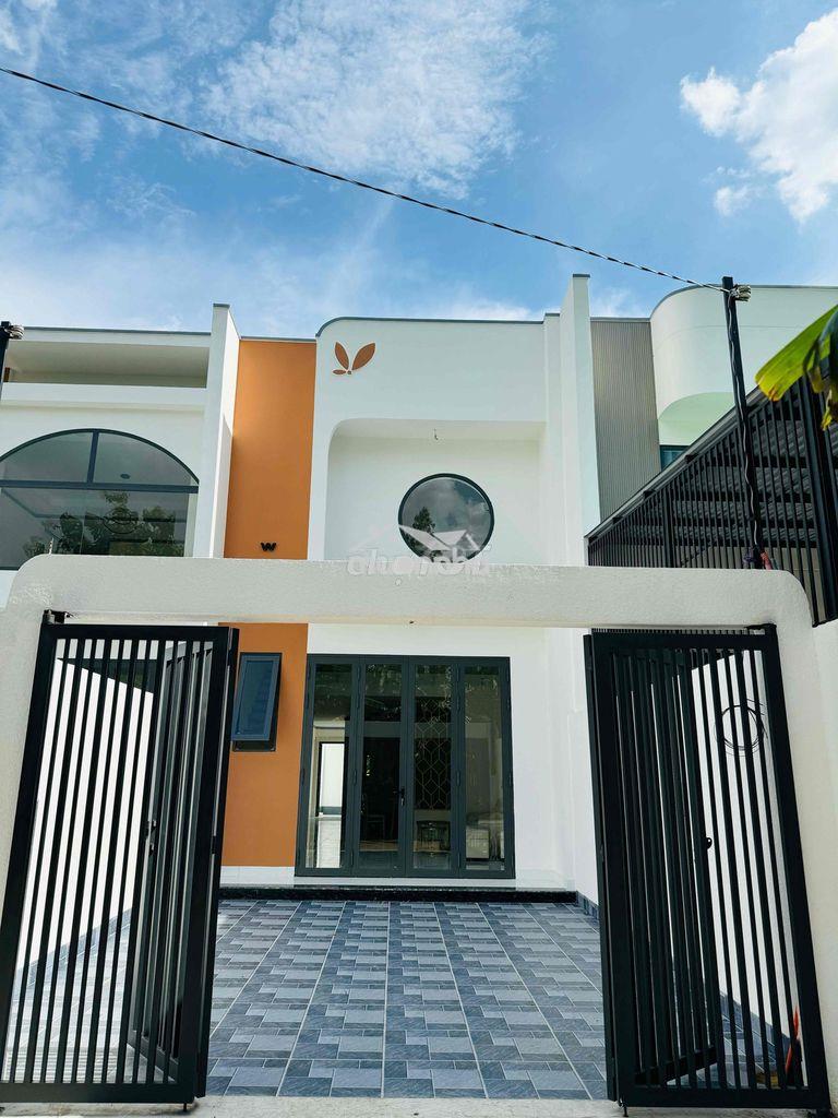 Bán nhà lầu mới xây gần bệnh viện ái nghĩa, bàu trâm-long khánh