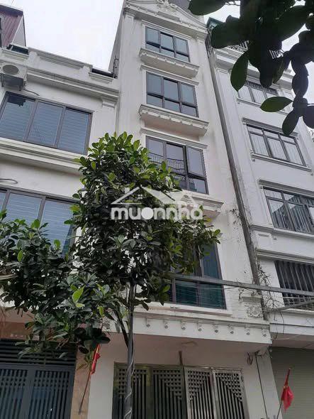 Cho thuê nhà mậu lương 50m² 5.5 tầng 6pn – vỉa hè, ô tô tránh, 13 tr